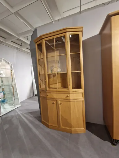 Glasvitrine Linz 700